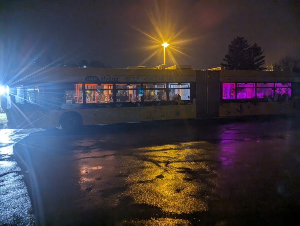 Jugendbus